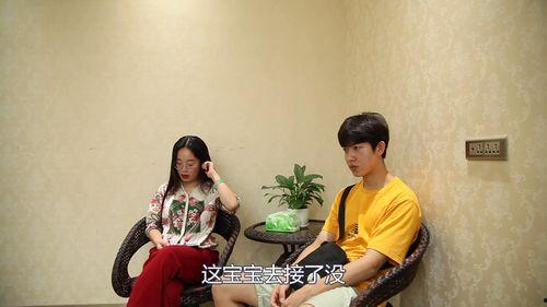 老公看看老婆被舔,见证老婆被舔的温馨瞬间