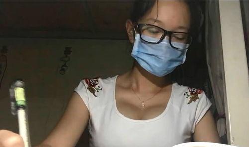 美女宿舍在线播放,青春校园的激情演绎