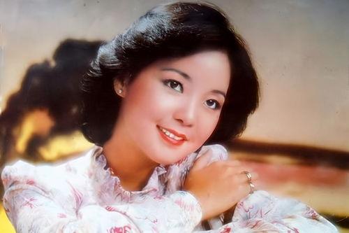 邓丽君去日本发展,跨越国界的音乐传奇，日本发展之路