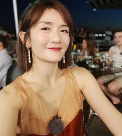 谢娜白丝袜图片大全